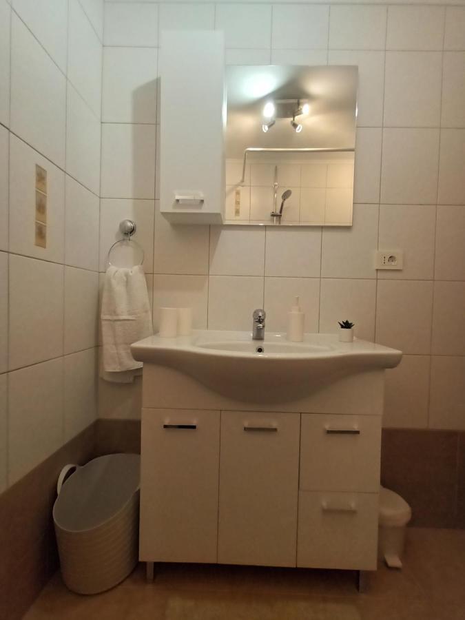 Guesthouse Marija Potpican ภายนอก รูปภาพ